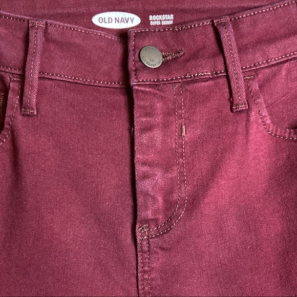 Old Navy Rockstar Super Skinny Jeans 